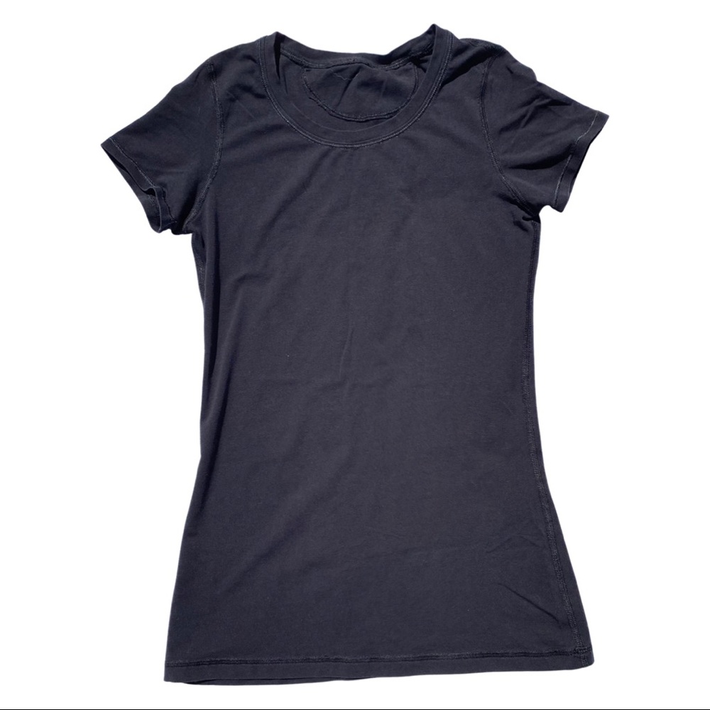 Lululemon athletica short sleeve shirt